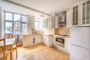 Notting Hill Apartment